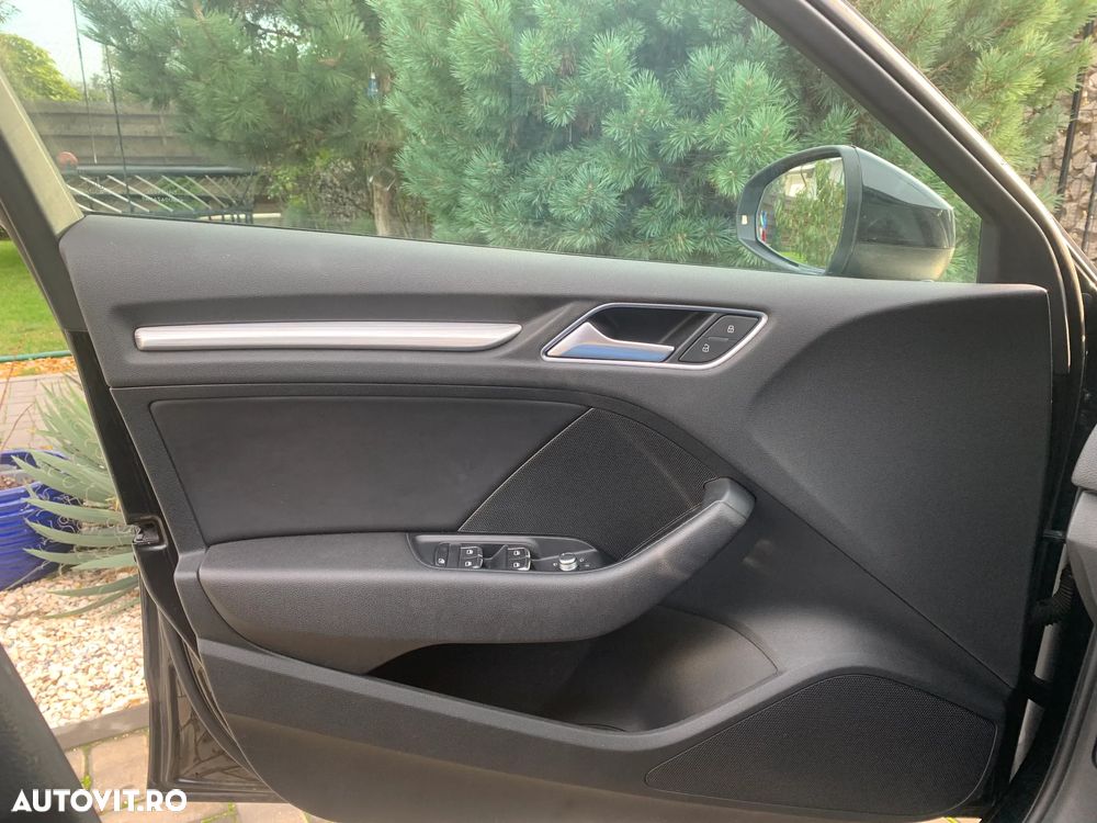 Audi A3 2.0 TDI Sportback (clean diesel) quattro S tronic Ambition - 11