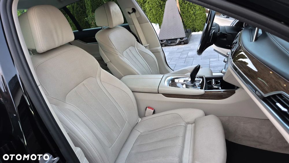 BMW Seria 7 730d xDrive - 11