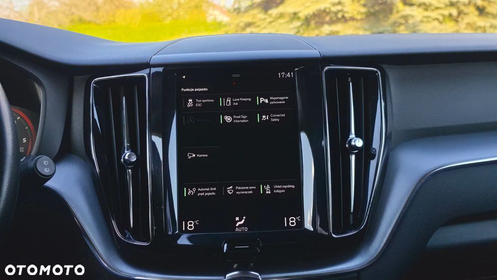 Volvo XC 60 D4 AWD Geartronic Momentum - 30