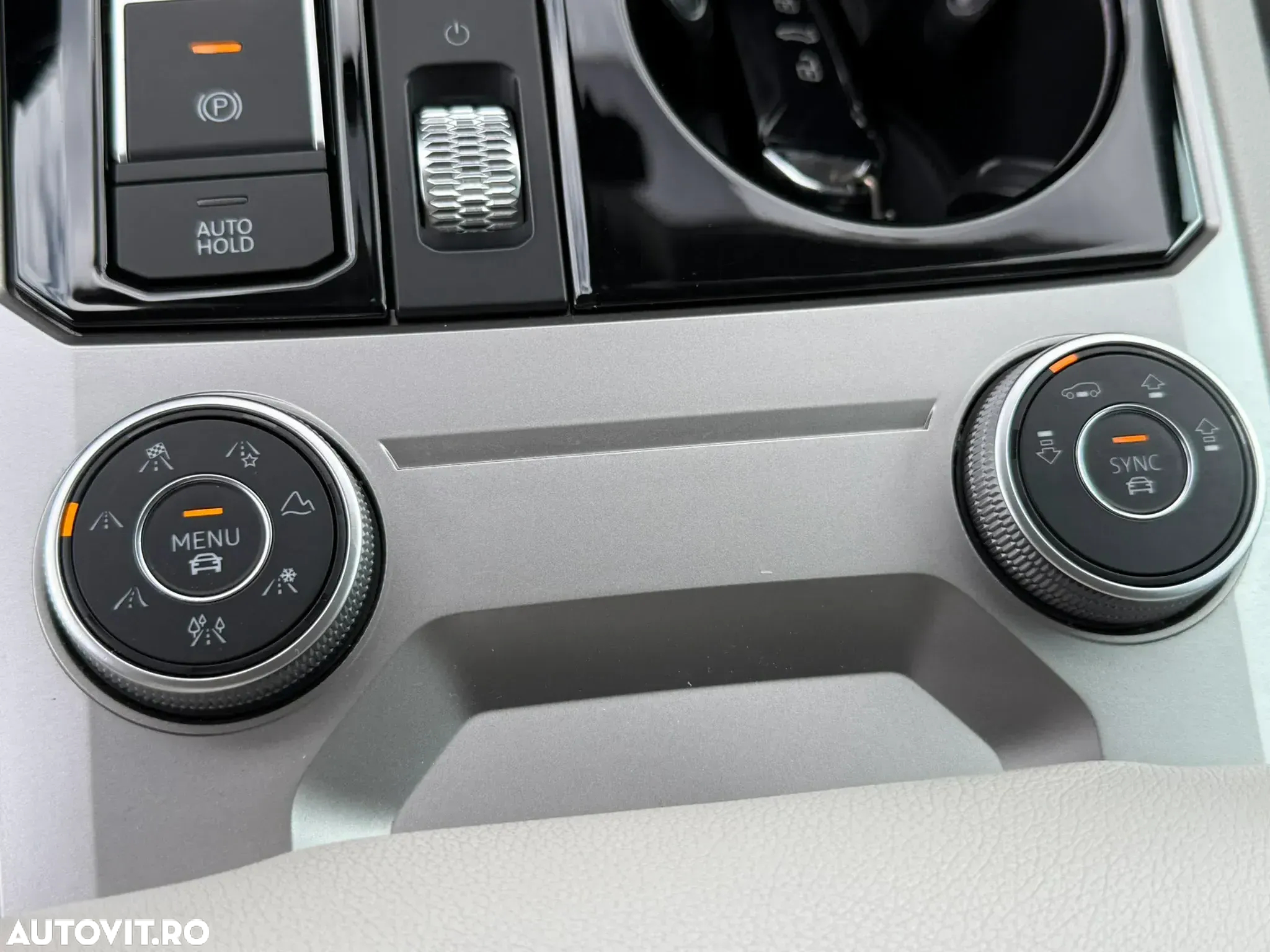Volkswagen Touareg V6 TDI Elegance - 6