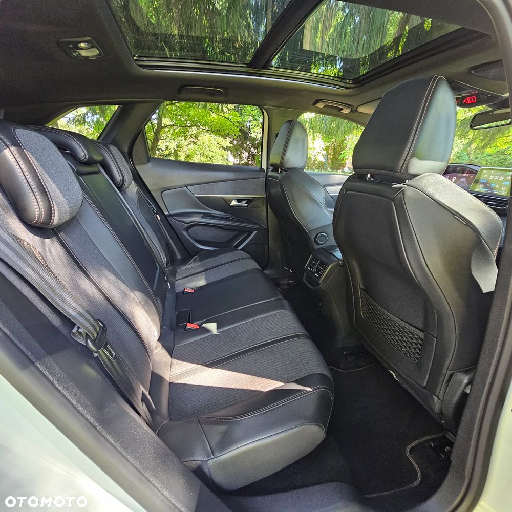 Peugeot 3008 1.6 PureTech GT S&S EAT8 - 11