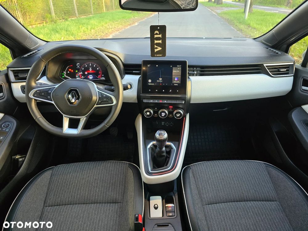 Renault Clio 1.0 TCe Techno - 18