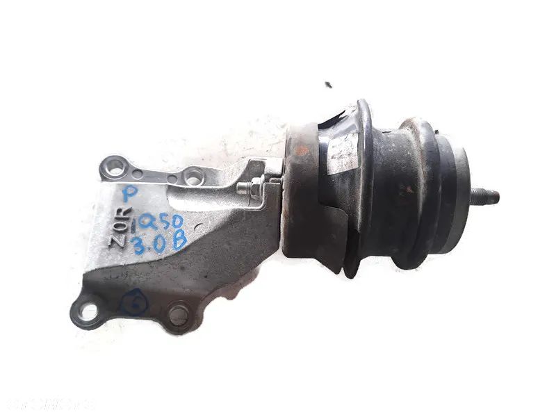 INFINITI Q50 18r ŁAPA PODUSZKA SILNIKA PRAWA - 1