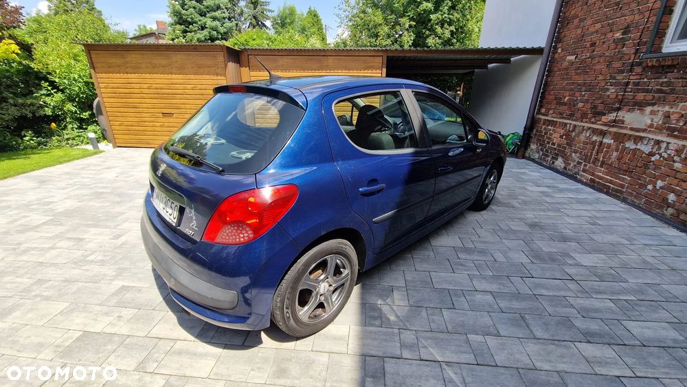 Peugeot 207 90 HDi FAP (Blue Lion) Sport - 23