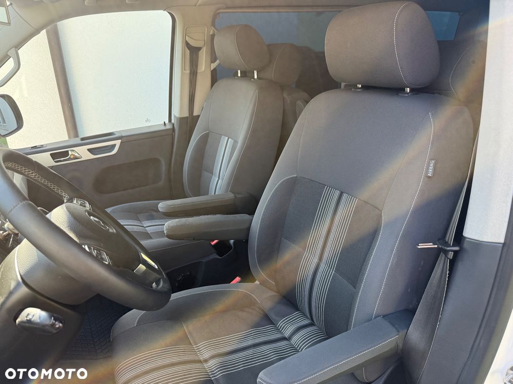 Volkswagen Multivan - 16