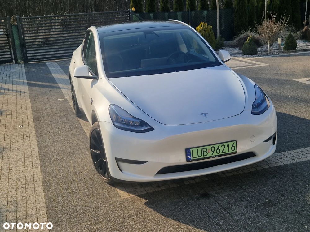 Tesla Y Long Range AWD - 2