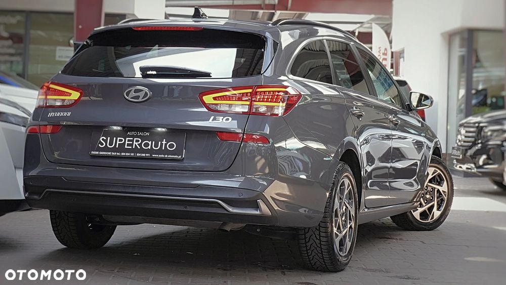 Hyundai i30 1.5 T-GDI 48V Smart Plus DCT - 11