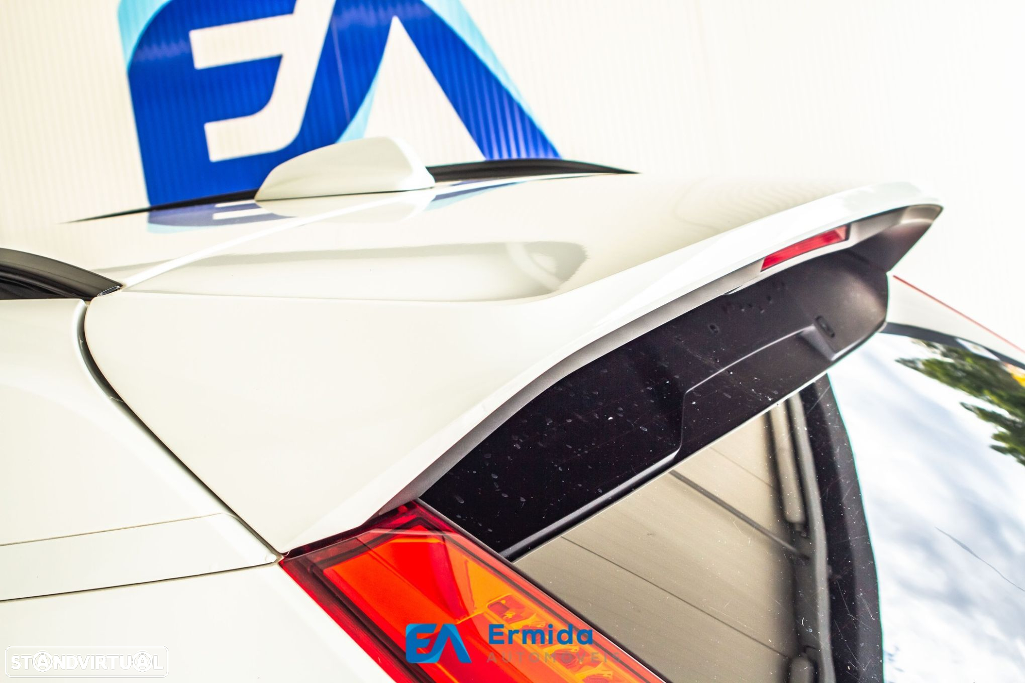 Volvo XC 40 2.0 D3 Geartronic - 23