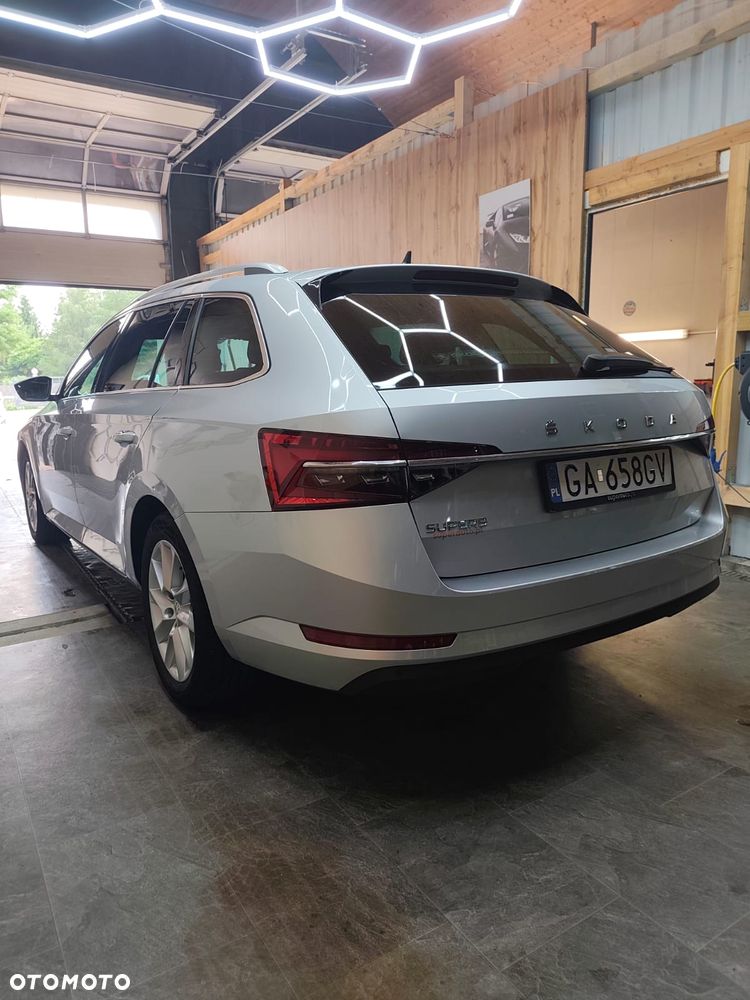 Skoda Superb 1.5 TSI Ambition DSG - 25