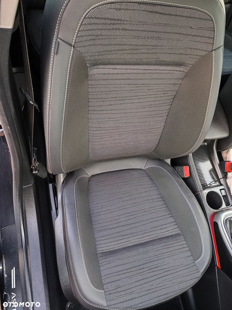 Opel Astra 1.6 Essentia EU6 - 11