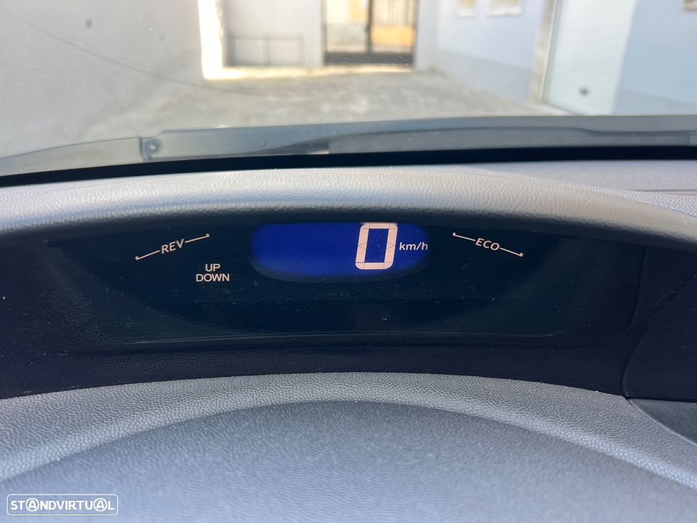 Honda Civic 1.4 i-VTEC Sport - 33