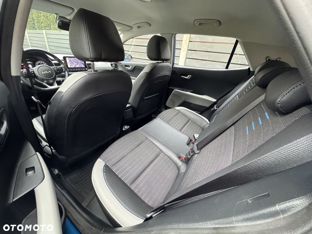 Kia Stonic 1.2 L - 19