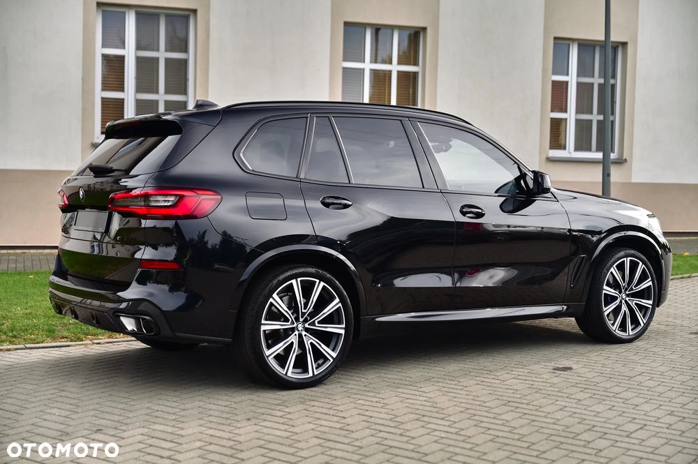 BMW X5 M M50d - 16
