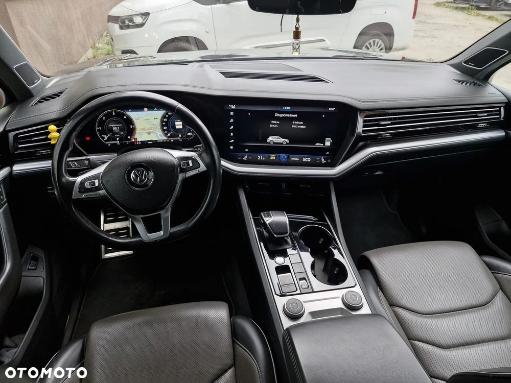 Volkswagen Touareg 3.0 V6 TDI SCR 4Mot R-Line - 11