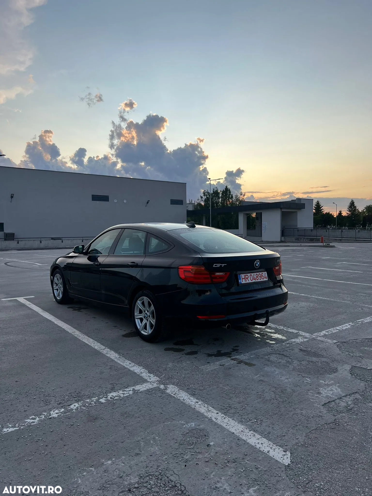 BMW Seria 3 318d GT Sport Line - 6