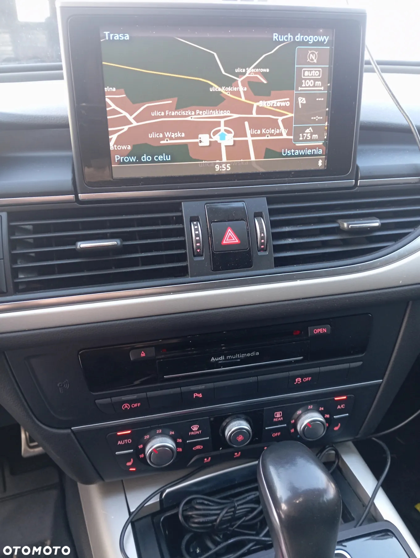 Audi A6 Avant 2.0 TDI quattro S tronic - 11