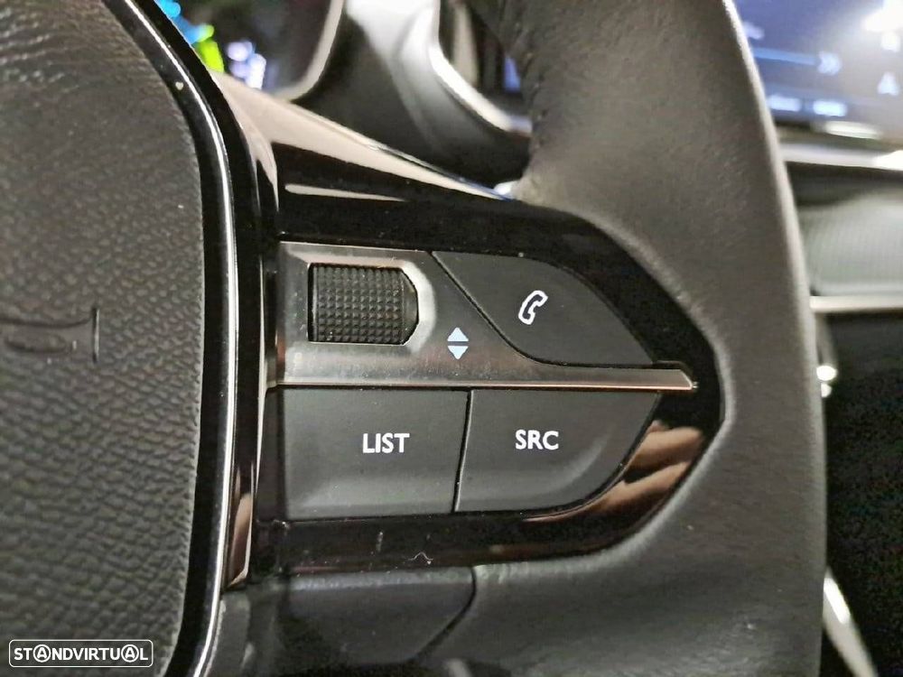 Peugeot 2008 - 17