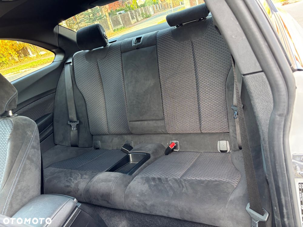 BMW Seria 2 M240i xDrive sport - 22