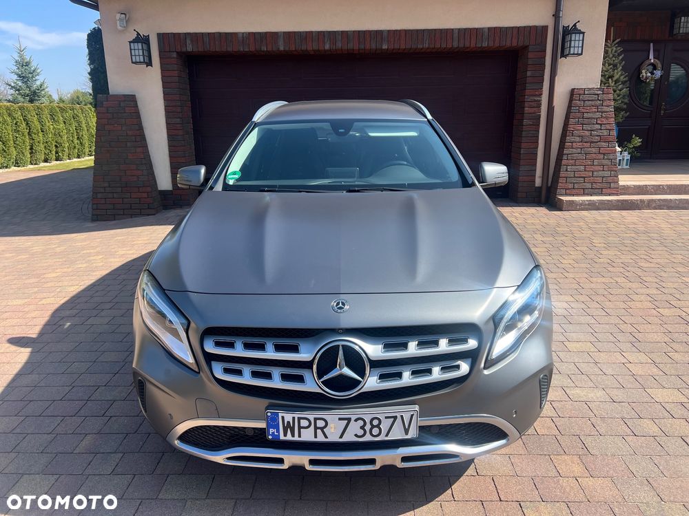 Mercedes-Benz GLA 200 7G-DCT AMG Line - 1