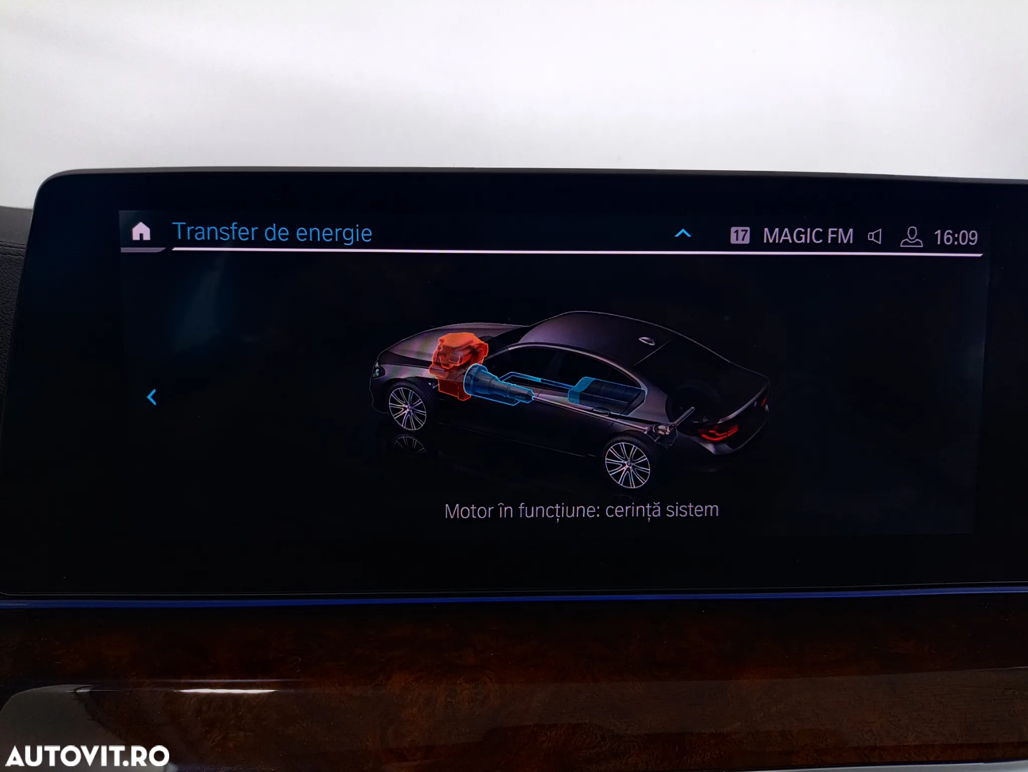 BMW Seria 5 520i Aut. Luxury Line - 26