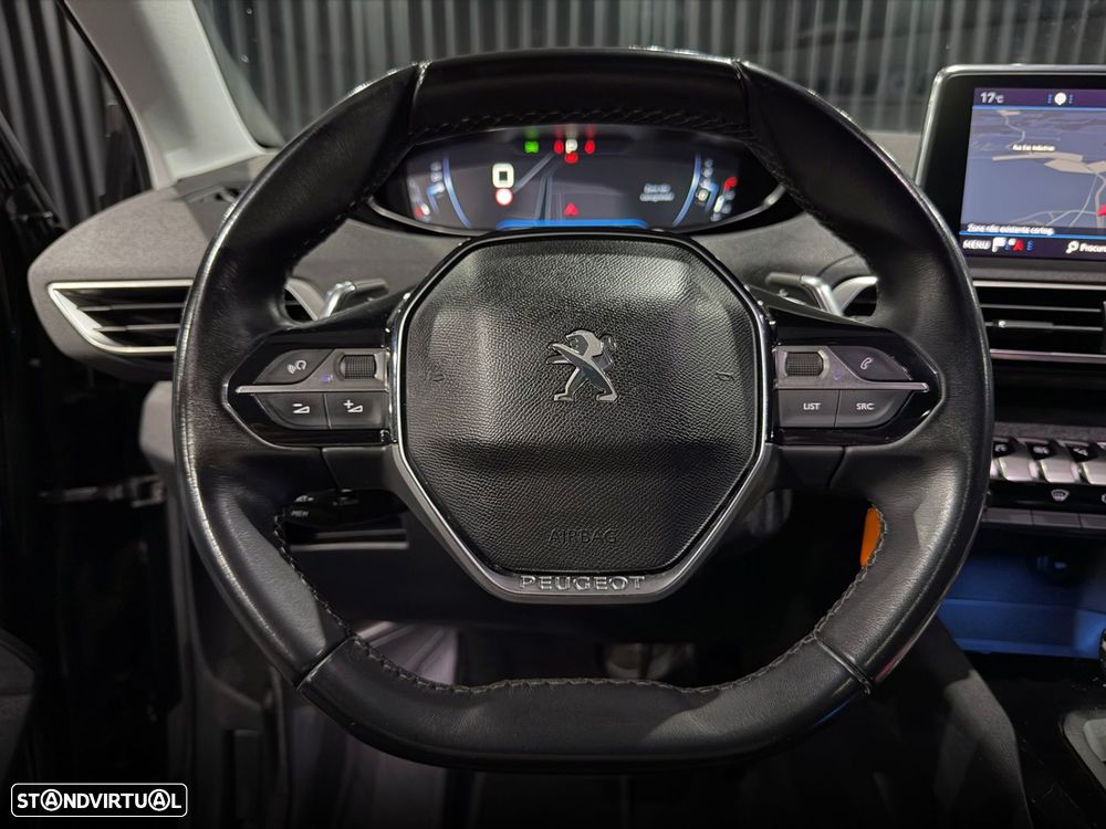 Peugeot 5008 1.2 PureTech Allure Pack EAT8 - 19