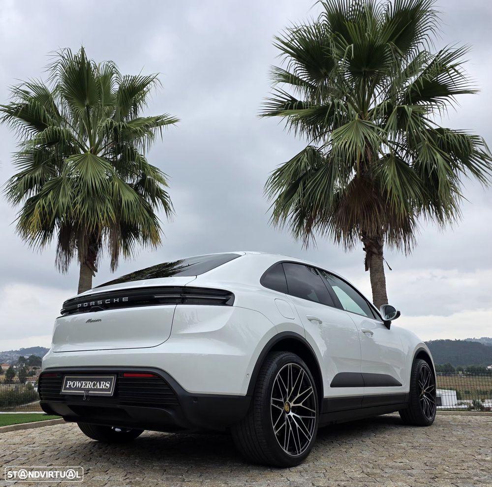 Porsche Macan Electric - 9