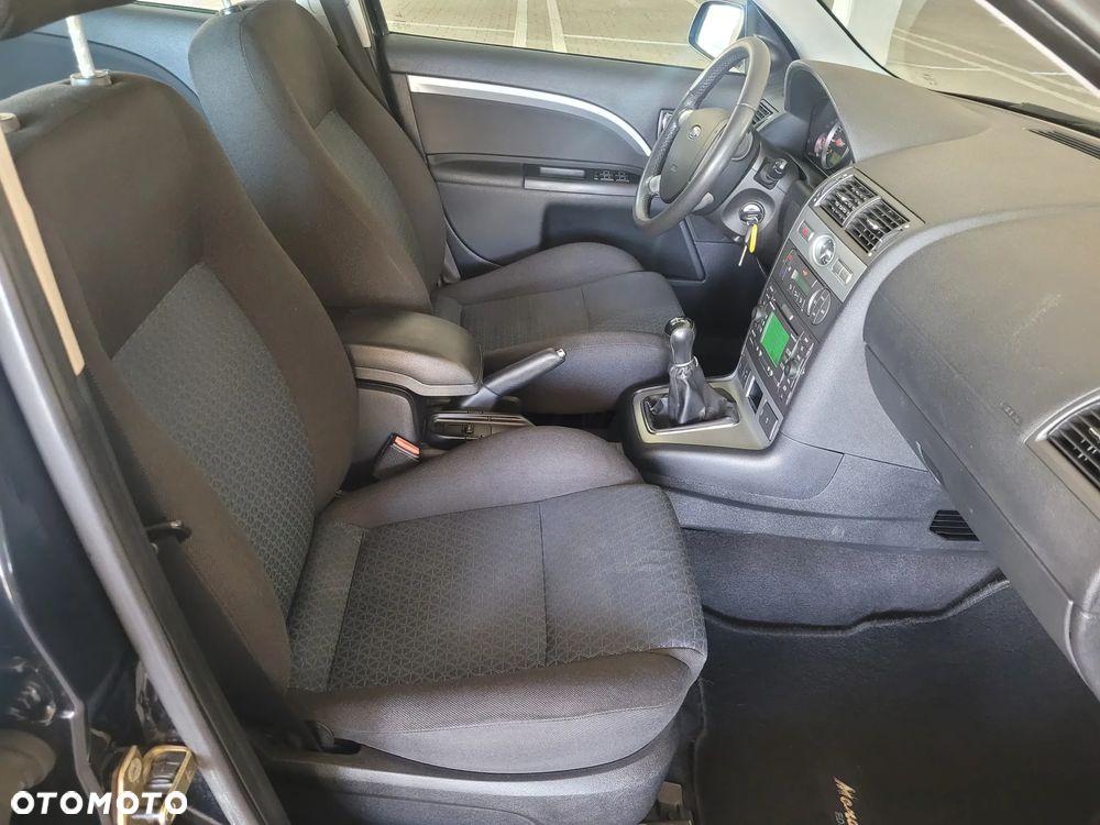 Ford Mondeo 1.8 Futura X - 10