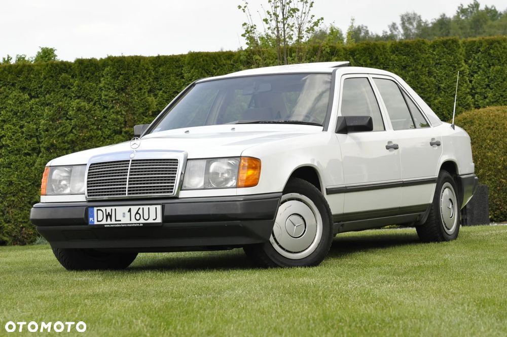 Mercedes-Benz W124 (1984-1993) - 1