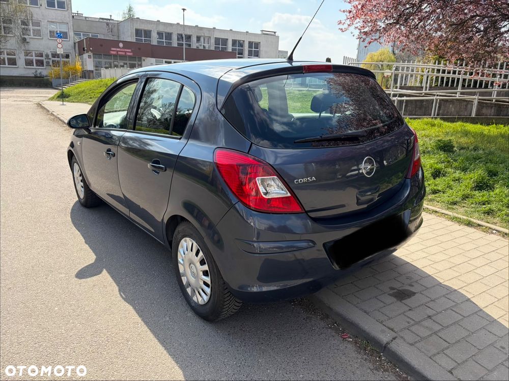 Opel Corsa 1.2 16V Essentia - 6