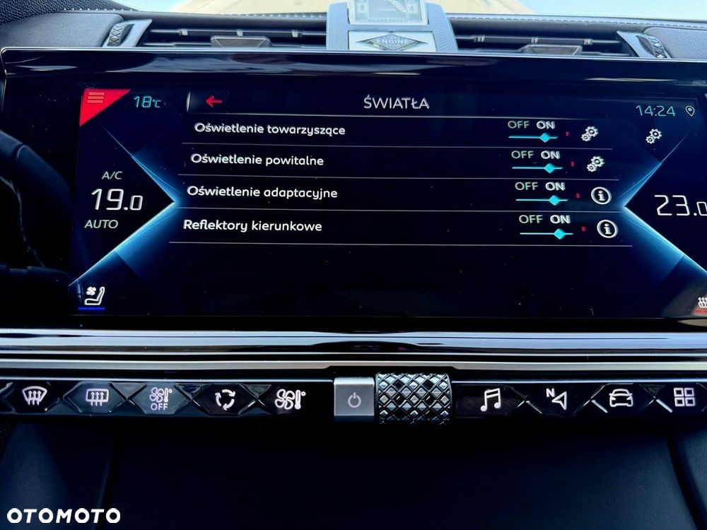 DS Automobiles DS 7 Crossback - 35
