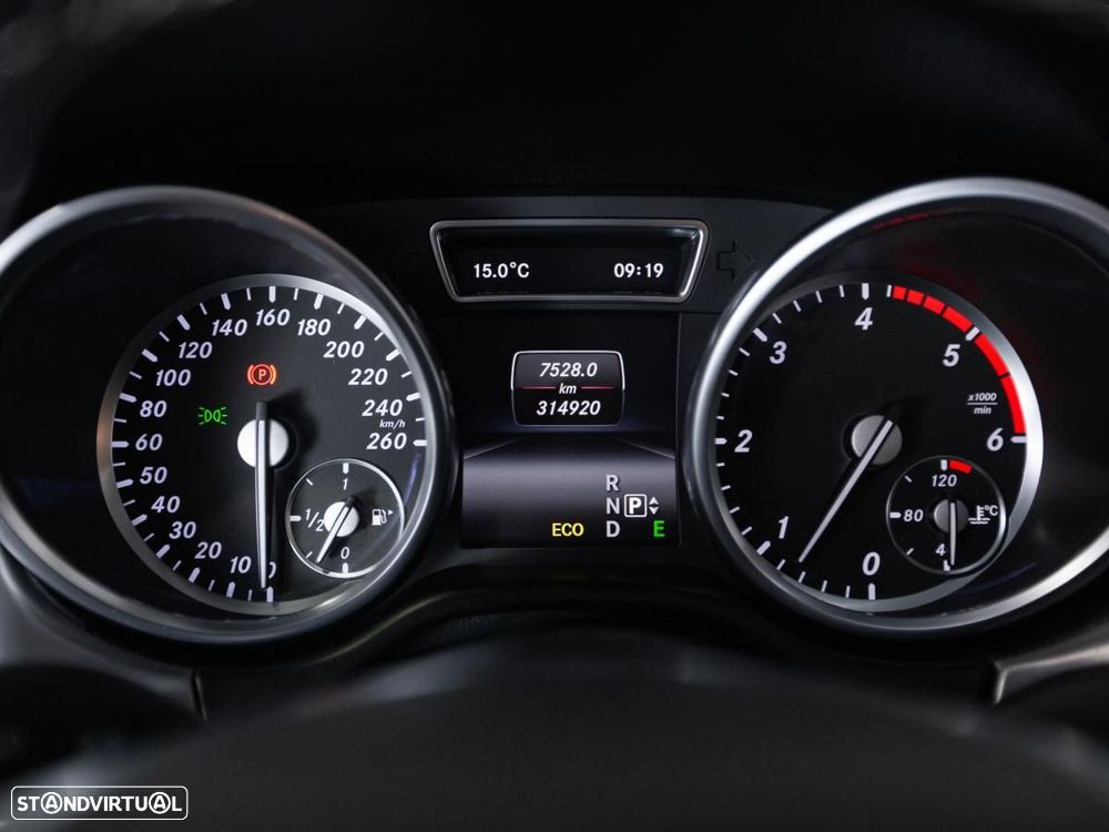 Mercedes-Benz ML 250 - 27