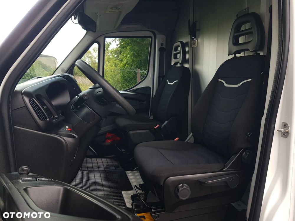 Iveco DAILY KONTENER NISKOPODŁOGOWY 4,44x2,23x2,43 SKLEP FOODTRUCK BAR KLIMA KONIOWÓZ KAMPER - 7