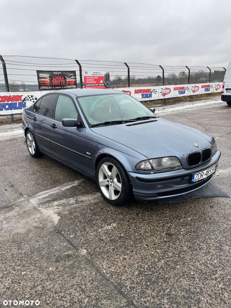 BMW Seria 3 - 1