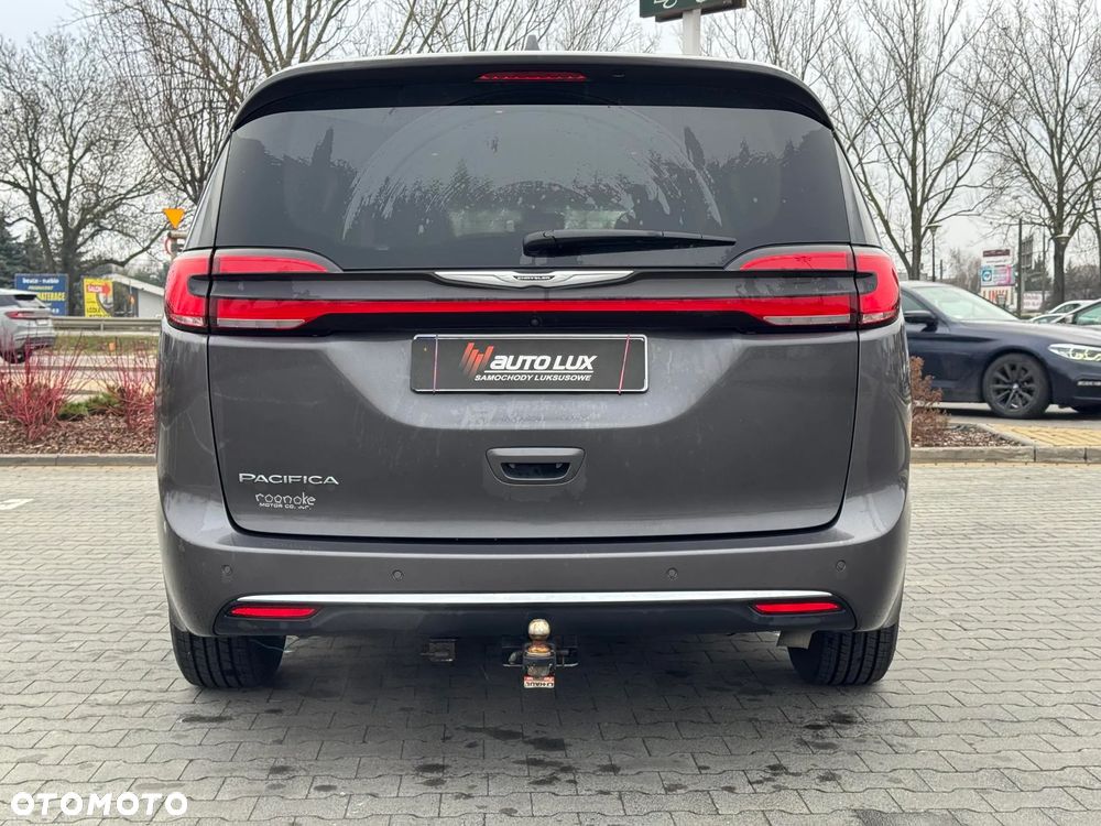 Chrysler Pacifica - 18