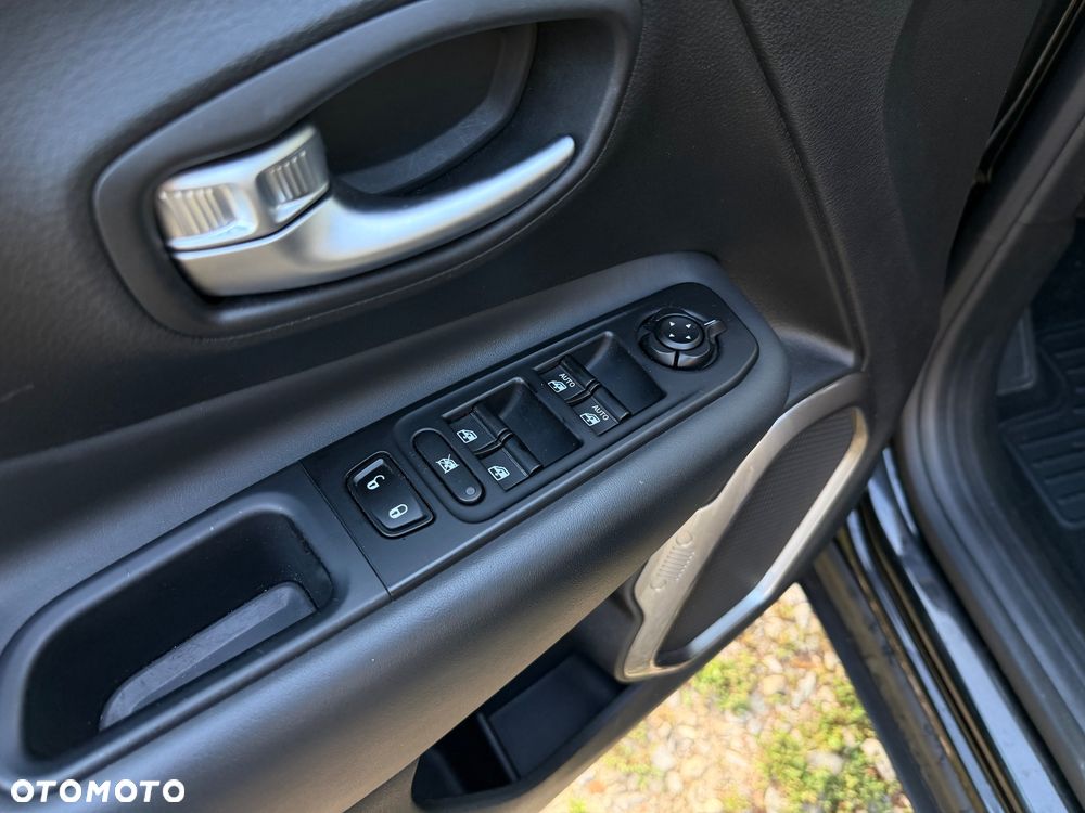 Jeep Renegade 1.5 T4 mHEV Limited FWD S&S DCT - 14