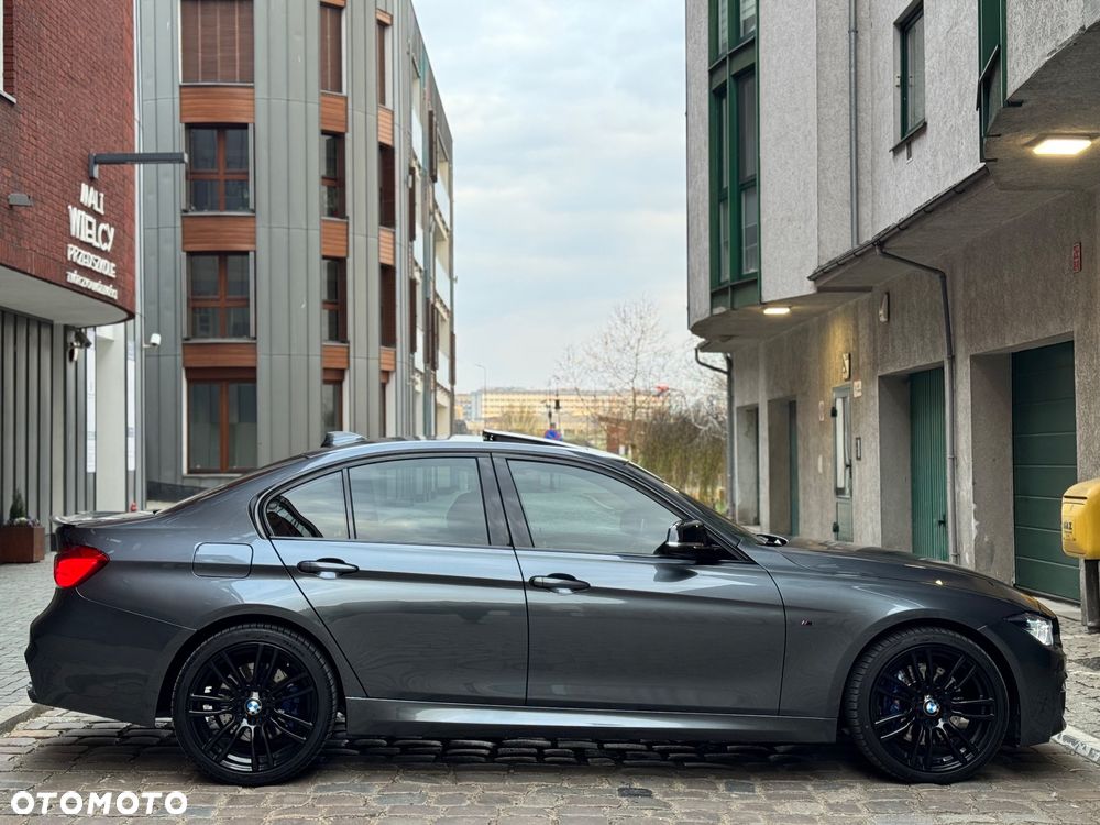 BMW Seria 3 328i Sport Line - 26