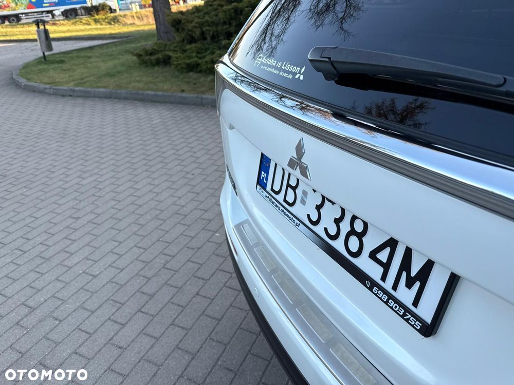 Mitsubishi Outlander 2.0 2WD Invite - 30