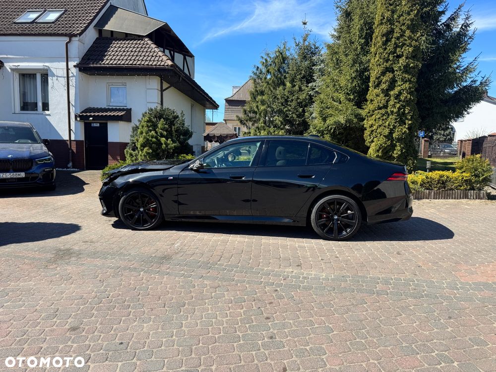 BMW Seria 5 520d xDrive mHEV M Sport - 12