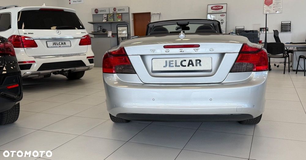 Volvo C70 2.0D Momentum - 10