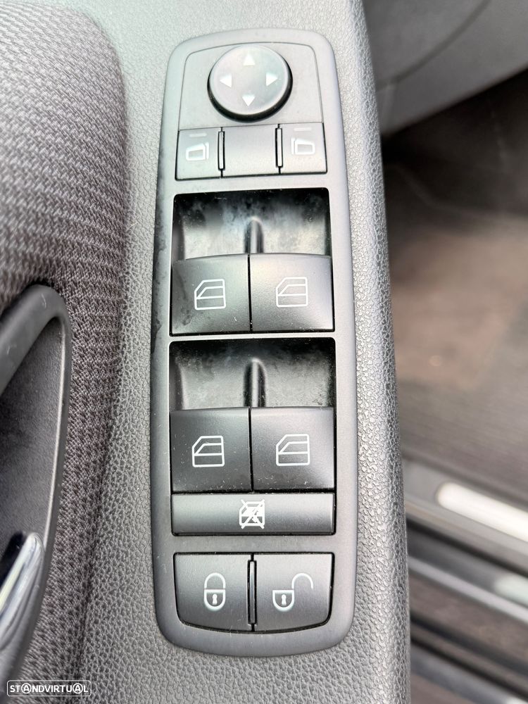 Mercedes-Benz B 180 CDI - 12