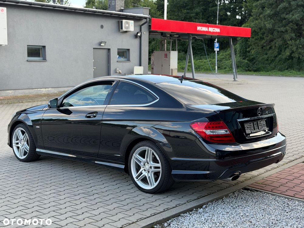 Mercedes-Benz Klasa C 180 CGI BlueEff - 6