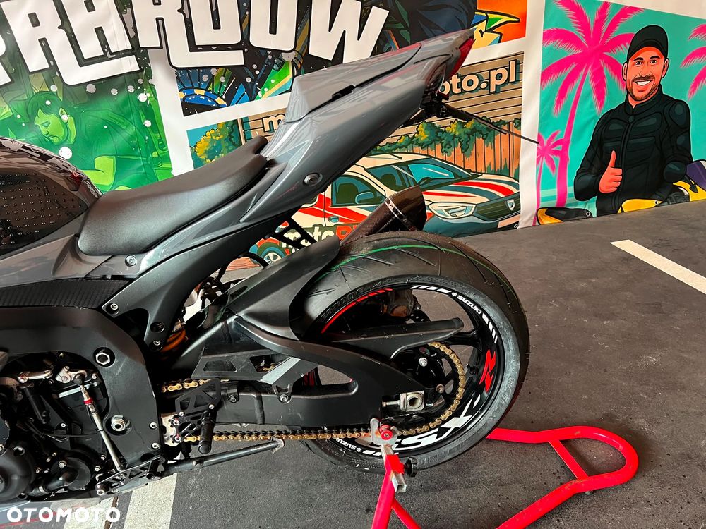 Suzuki GSX-R - 22