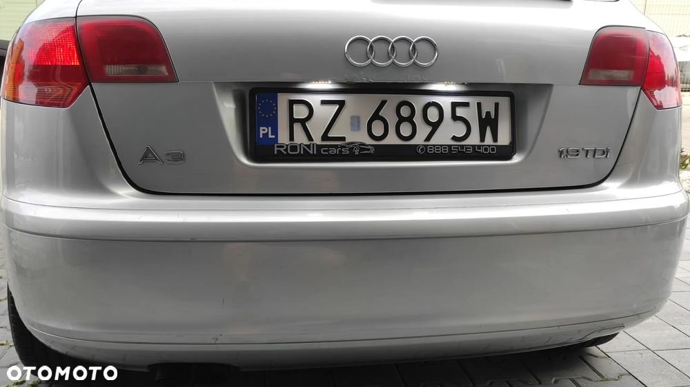 Audi A3 Sportback - 16