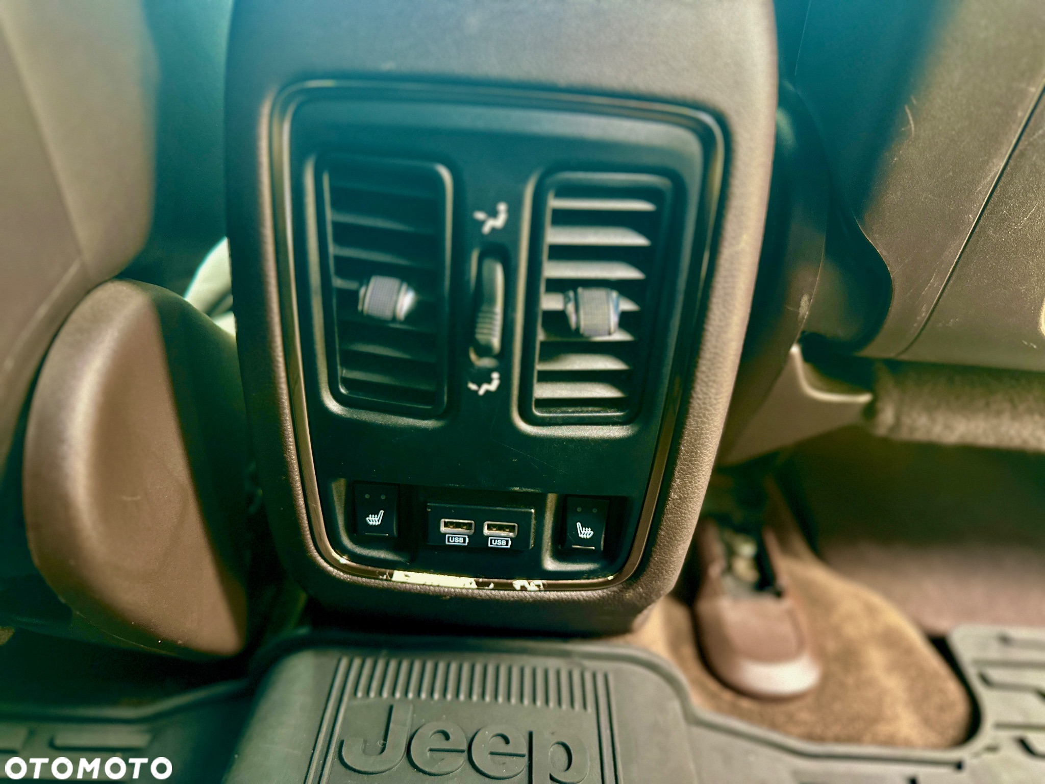 Jeep Grand Cherokee 3.6 V6 Overland Summit - 30