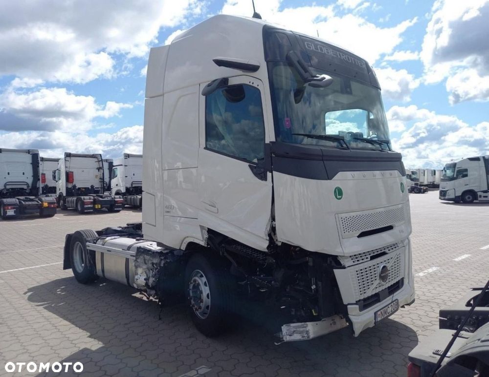 Volvo FH 460 AERO Globetrotter XL ACC i-Save I-ParkCool SideSkirts Mirror Cam - 2