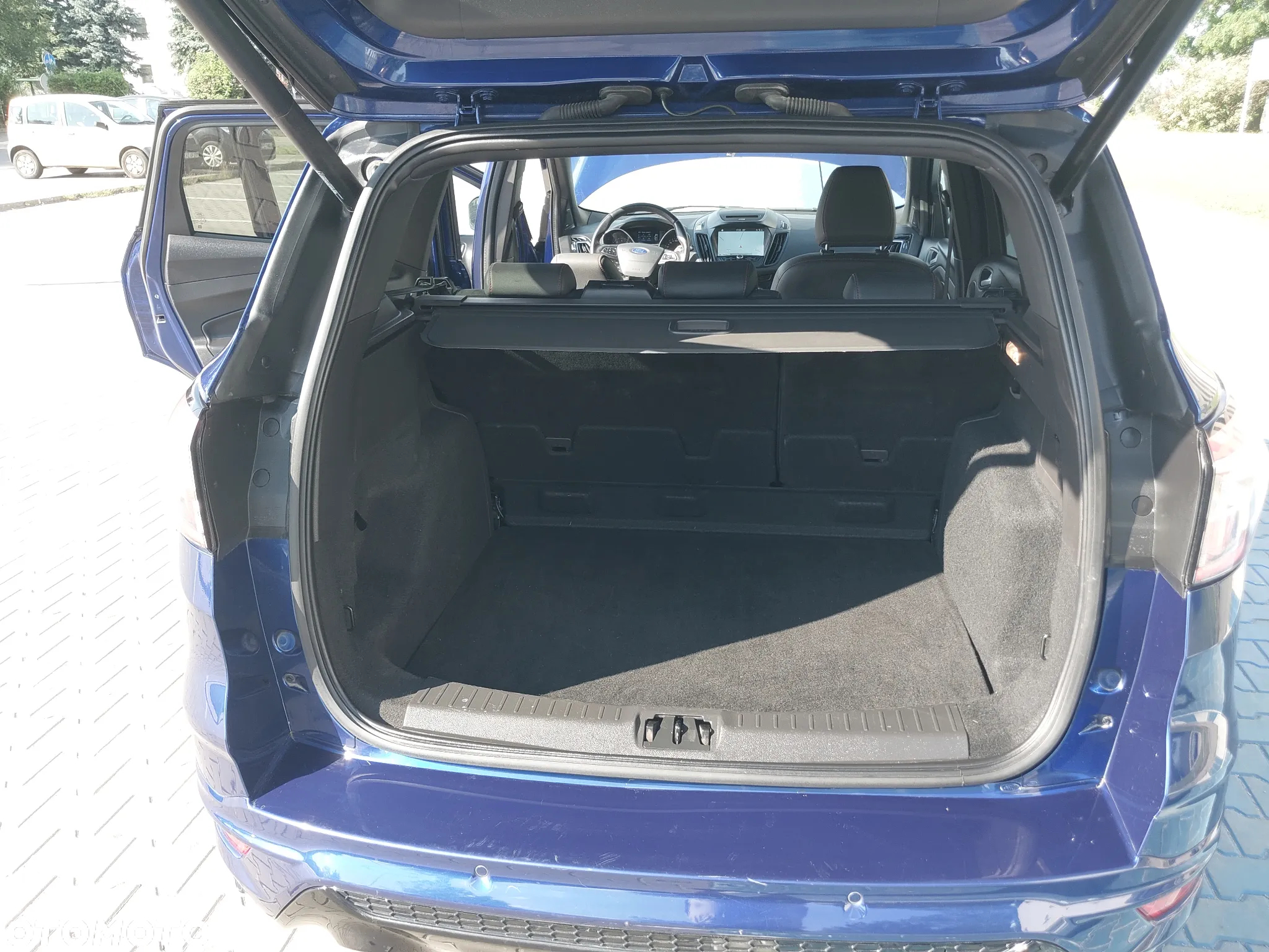 Ford Kuga 1.5 EcoBoost 2x4 ST-Line - 13