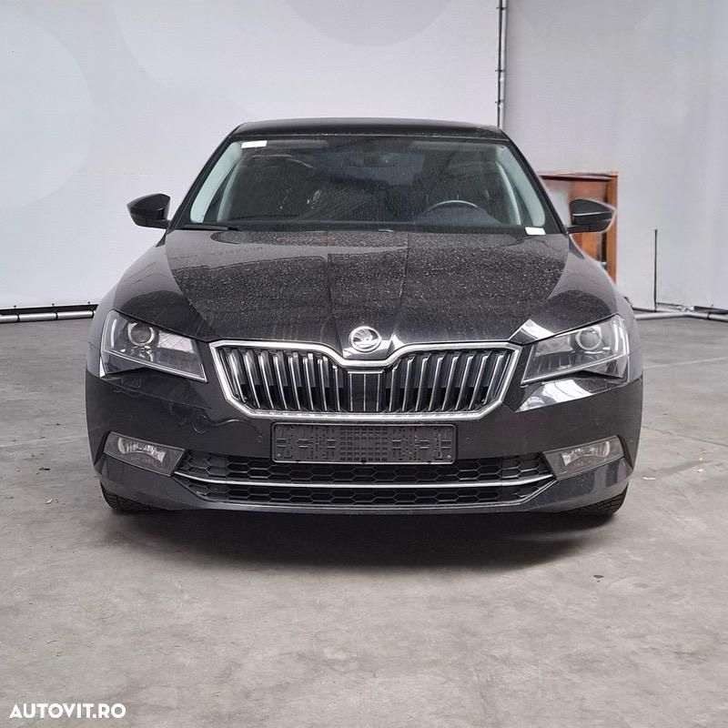 Skoda Superb 1.6 TDI DSG Style - 3