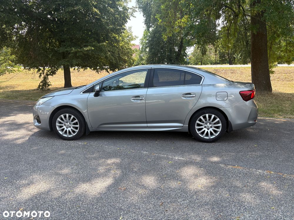 Toyota Avensis 1.8 Premium EU5 - 3