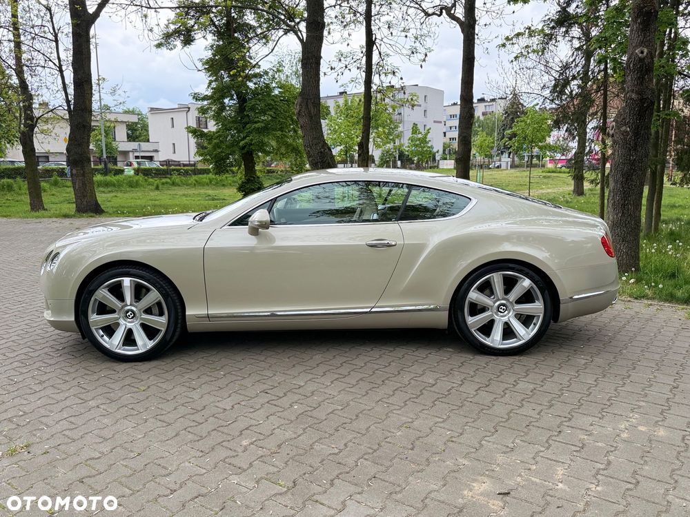 Bentley Continental GT W12 - 9