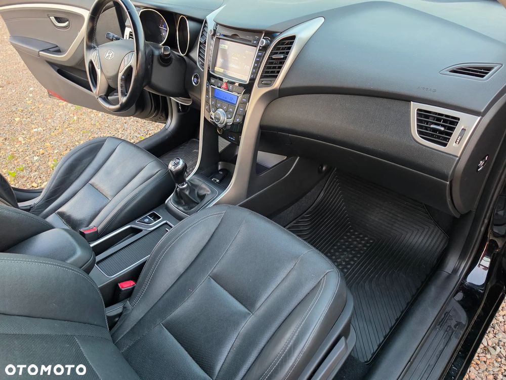 Hyundai i30 1.6 CRDi Premium - 21